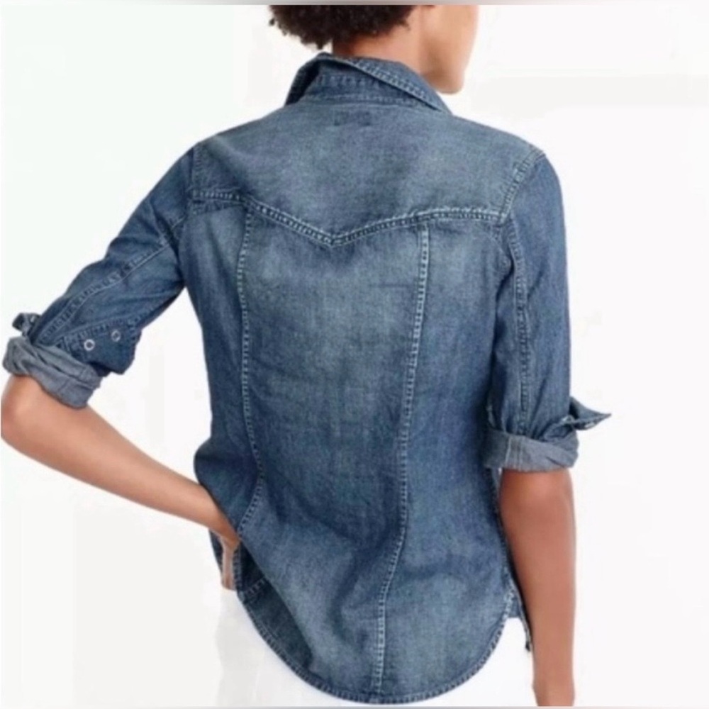 *Like New* J.Crew Woman’s Classic “Western Pearl Snap” Indigo Blue Denim Shirt - Picture 2 of 15